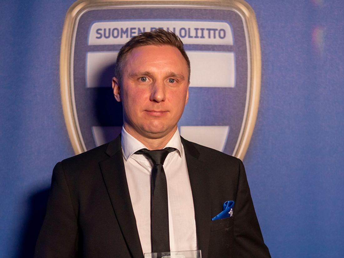 Antti Okkonen palkittiin Palloliiton pohjoisen alueen palkintogaalassa